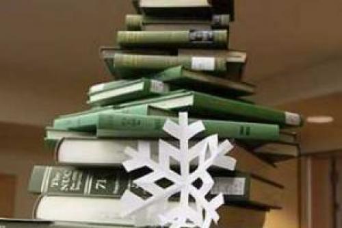 20 идей новогоднего оформления подоконника. 20 красивых идей украшения подоконников для рождественской и новогодней вечеринки