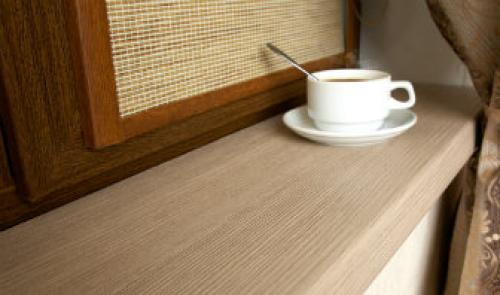 Какой подоконник лучше выбрать для квартиры. Пластиковые подоконники 01