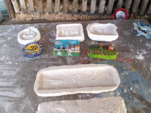 Как сделать форму для гипса без силикона. Форма из строительного силикона для декоративного камня своими руками