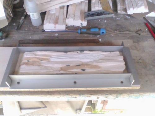 Как сделать форму для гипса без силикона. Форма из строительного силикона для декоративного камня своими руками