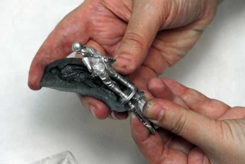 Гипсовая форма для литья свинца. Формы для выплавки свинца