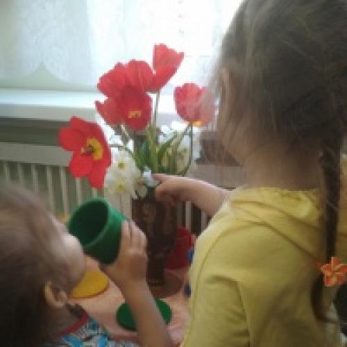 Как делать вазы из пластиковых бутылок. Мастер-класс «Красивая ваза своими руками на основе пластиковой бутылки»