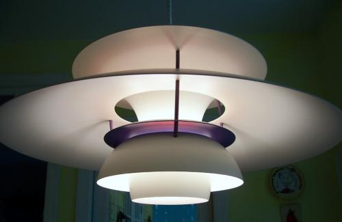 Современный декор стен в гостиной: идеи и рекомендации 17 Современный декор стен в гостиной: идеи и рекомендации 17