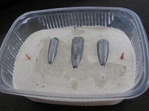 Изготовление форм для грузил из гипса. Формы для отливки грузила изготовленные из гипса, алебастра, цемента, картошки. 02