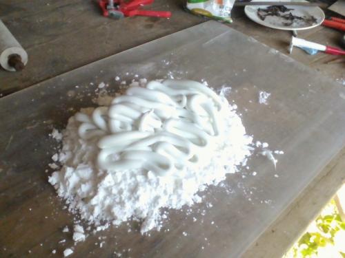 Гипсовый камень своими руками без формы