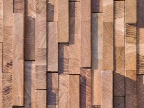 Интерьер из необрезной доски. Особенности