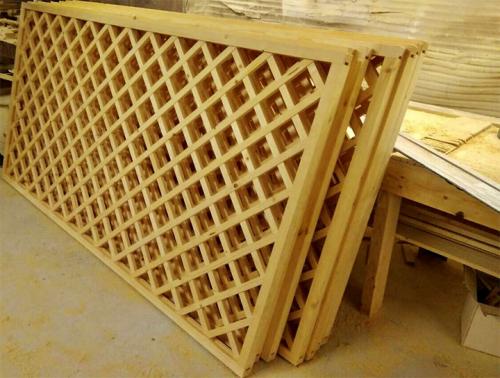 Забор из реек. Строительство решетчатого забора из дерева: материалы, способы монтажа