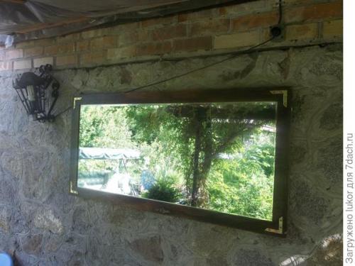 Можно ли вешать зеркало на улице. Зеркало в саду