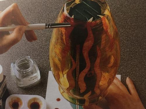 Как создать узор на вазе. Роспись вазы своими руками прозрачными красками