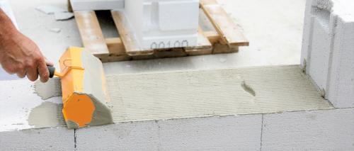 Как сделать смесь для приклеивания кирпича к фасаду дома. Лучшие клеи для кладки кирпича