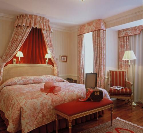 Тюль персикового цвета. Удачное сочетание