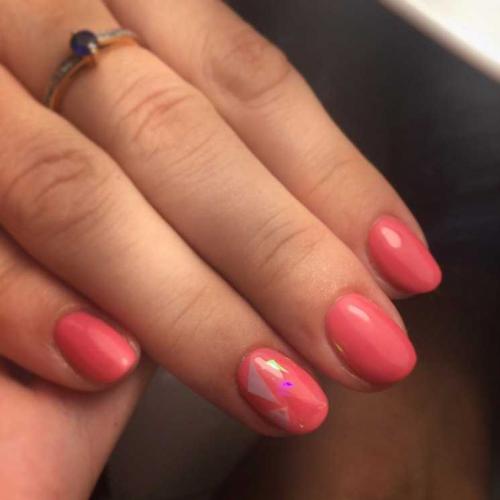 Абрикосовый маникюр с цветами. Популярные техники