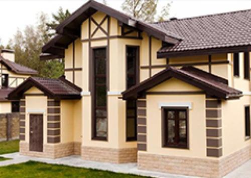 Экономный и эстетичный подход к внешнему остеклению дома 02