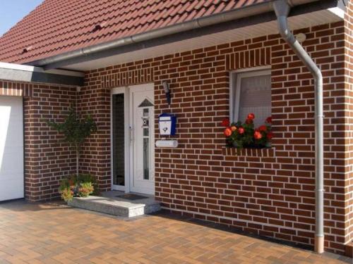 Как ухаживать за фасадными панелями под Кирпич. Сайдинг под Кирпич