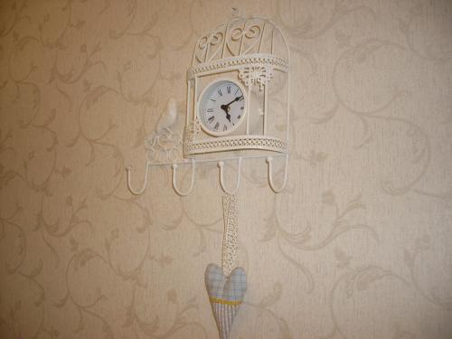 Бежевая кухня. Обои для бежевой кухни