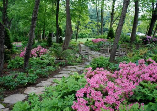 Как сделать садовую дорожку из гальки. Мощение садовой дорожки при помощи камней – укладки булыжников или гальки 02