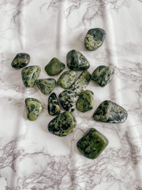 Как галька может влиять на атмосферу в помещении. Какие камни и куда нужно поставить в квартире, чтобы жизнь стала лучше