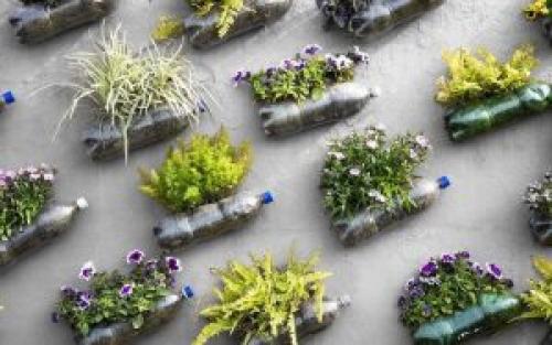 Красивые клумбы на даче. Вертикальные клумбы своими руками