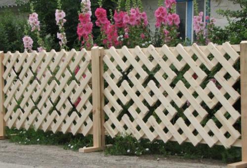 Как украсить сад своими руками. Функциональный декор