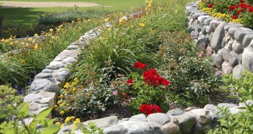 Клумбы для цветов из камня своими руками. Клумба из камней — современные проекты, как правильно сделать, пошаговая инструкция, как сделать своими руками (145 фото идей)