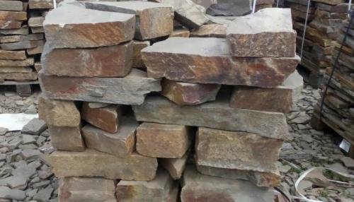 Преимущества дорожек из гальки. Какой природный камень лучше использовать для дорожек