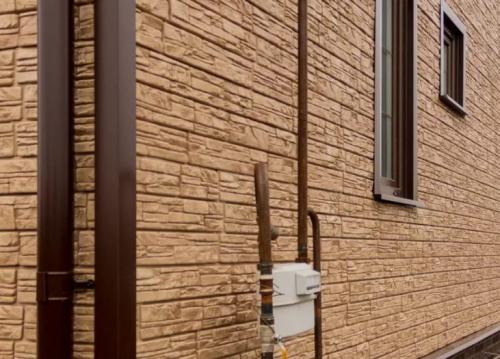 Фасадные панели для наружной отделки дома. Преимущества стеновых панелей для отделки дома