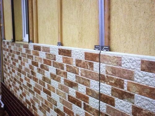 Как облагородить фасад старого дома. Чем обшивают дома снаружи: тонкости выбора обшивки, лучшие дешевые и красивые варианты для кирпичных, деревянных и каркасных домов