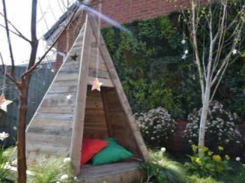 Как сделать дом или беседку в виде шалаша своими руками. Особенности постройки 04