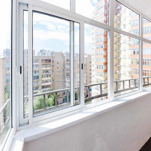 Как выбрать подходящий материал для остекления балконов зимой. Холодное и теплое остекление