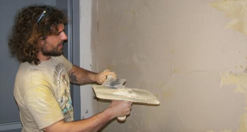 Через сколько можно шпаклевать ротбанд. Как должна сохнуть штукатурка.