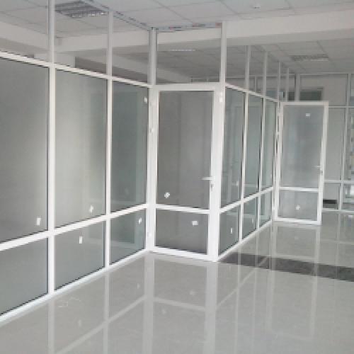 Пластиковые перегородки в Москве. Формы пластиковых перегородок для зонирования 11