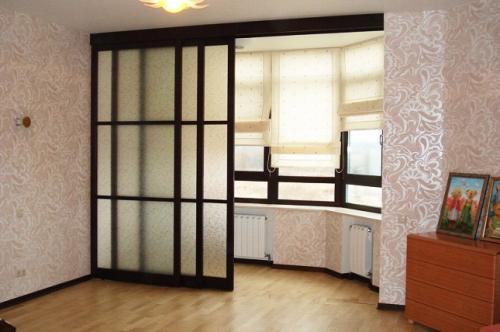 Пластиковые перегородки в Москве. Формы пластиковых перегородок для зонирования 05