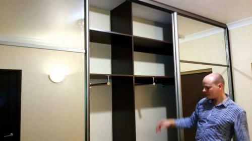 Прихожие в коридор со шкафом-купе. Шкаф купе в прихожую — встроенные модели, современный дизайн и особенности использования встроенных шкафов (120 фото и видео)