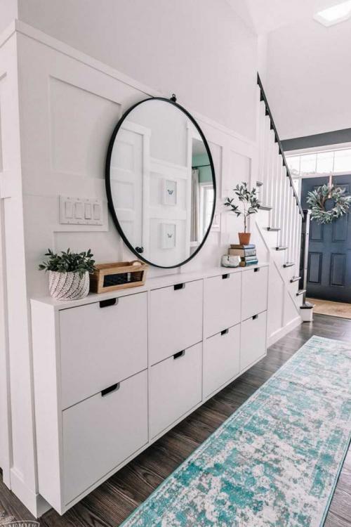 Дизайн маленькой прихожей 2021. Минимализм