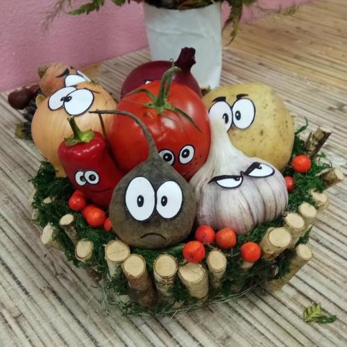 Какие блюда можно приготовить из овощей, соответствующих теме Золотая Осень Осенние из овощей. Фотографии со страницы сообщества «Поделки на тему Золотая Осень Осенние из овощей»