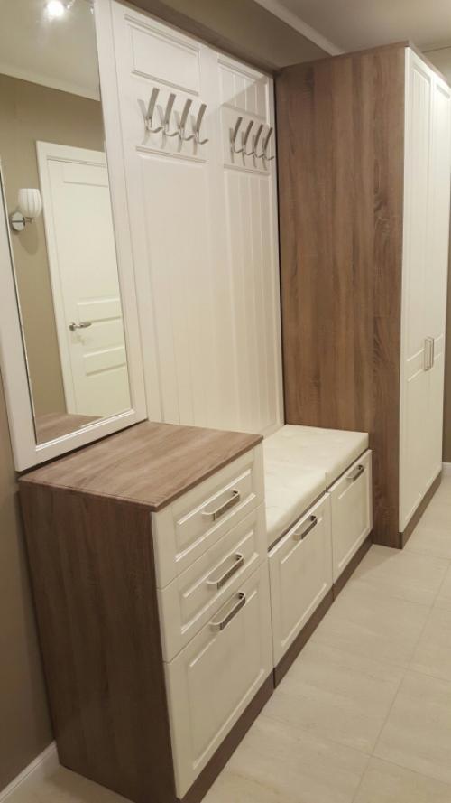 Встроенный шкаф в прихожую — 100 фото примеров современного дизайна и идей размещения 28