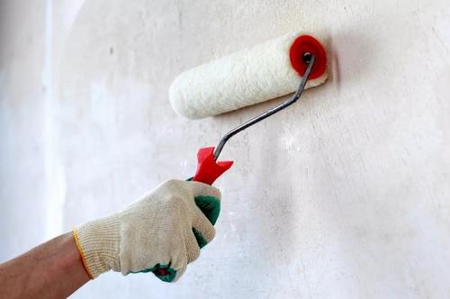 Нужно ли грунтовать цементную штукатурку перед шпаклевкой. Грунтовка стены после штукатурки перед шпаклевкой – зачем нужна, советы и рекомендации по применению