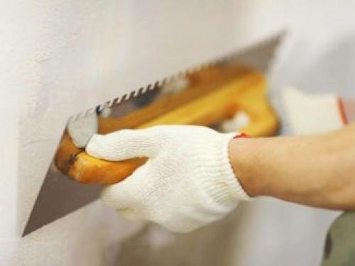 Что сначала шпаклевка или штукатурка. Разница в работе 01