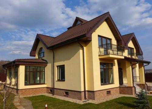 Современная отделка фасадов частных домов. Фасад дома — 110 фото лучшего дизайна. Варианты современных материалов для красивой отделки фасада