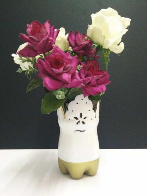 Ваза из 5 литровой бутылки. Как сделать вазу из пластиковой бутылки своими руками