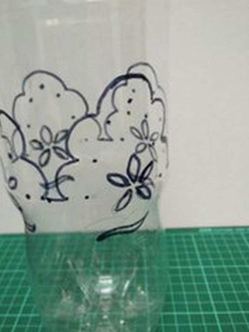 Ваза из 5 литровой бутылки. Как сделать вазу из пластиковой бутылки своими руками