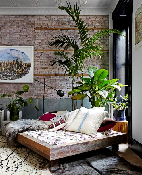 Кровать с подъемным механизмом без изголовья. Разновидности кроватей без изголовья и спинок