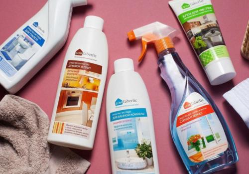 Какие средства лучше использовать для ухода за лакированной мебелью