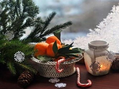 Как можно украсить подоконник своими руками. Декор подоконника: идеи декора подоконника с мастер-классами от дизайнеров. Идеи украшения подоконника + схемы техник создания декора (150 фото) 30