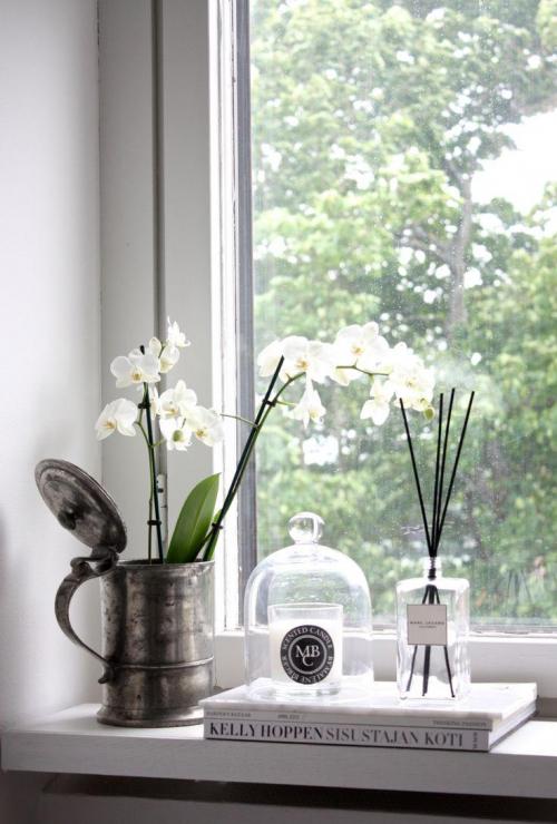 Как украсить подоконник с улицы. Декоративные праздничные композиции на подоконнике