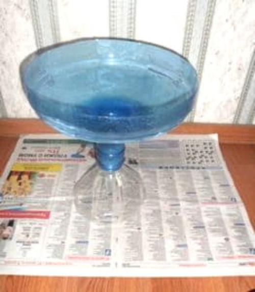 Как делать вазы из пластиковых бутылок своими руками. Ваза из пластиковой бутылки своими руками —, как сделать так чтобы она была действительно красивой? 21