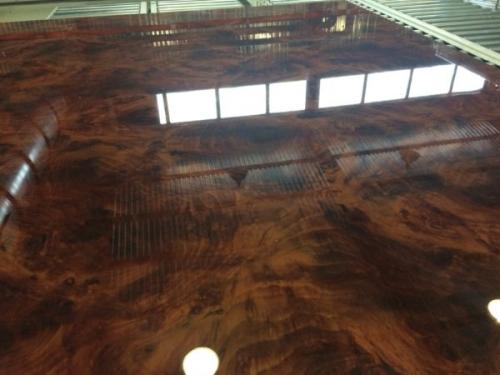 Как избежать появления пятен на лакированной мебели