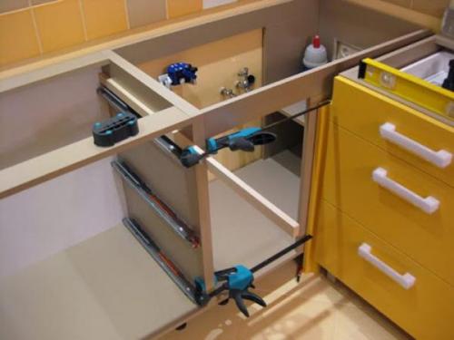 Как избежать проблем с навесом и полами при передвижении стены в квартире. 5 проблем с мебелью если стены не выведены под 90 градусов