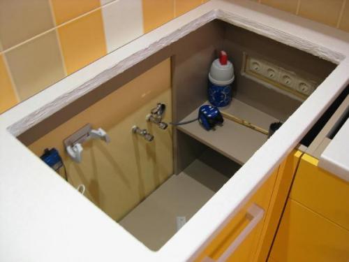 Как избежать проблем с навесом и полами при передвижении стены в квартире. 5 проблем с мебелью если стены не выведены под 90 градусов