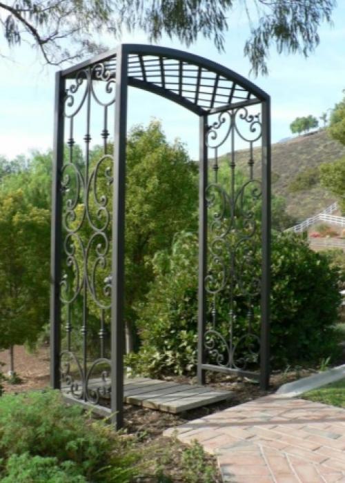 Арка из дерева для сада. Где располагаются арки? 18